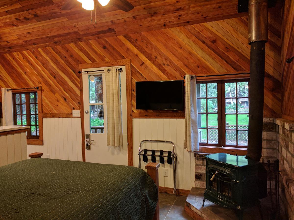 Emerald Forest Cabins Trinidad Luaran gambar
