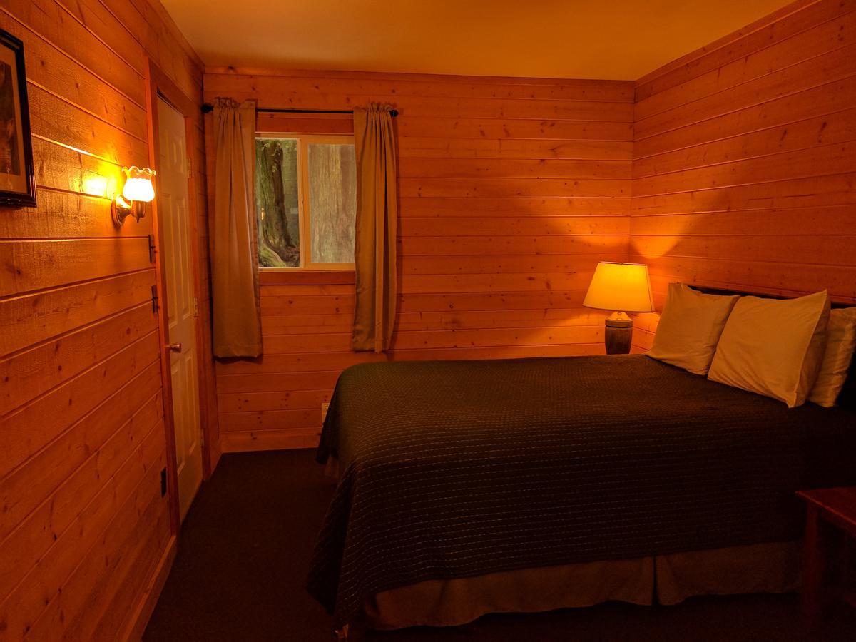 Emerald Forest Cabins Trinidad Luaran gambar