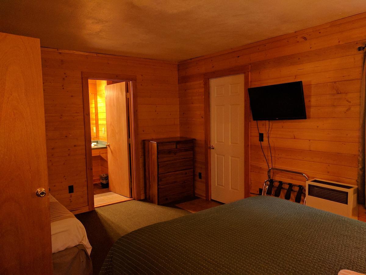 Emerald Forest Cabins Trinidad Luaran gambar