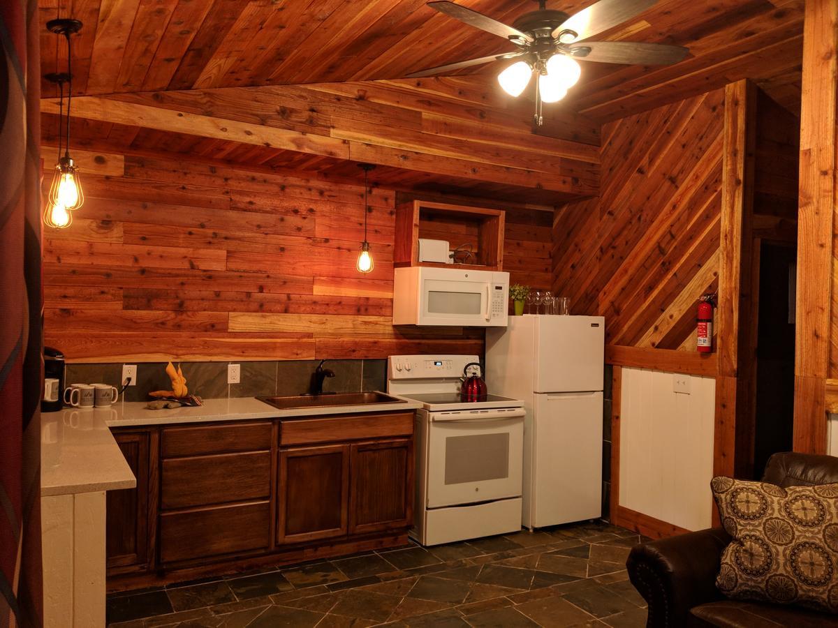 Emerald Forest Cabins Trinidad Luaran gambar