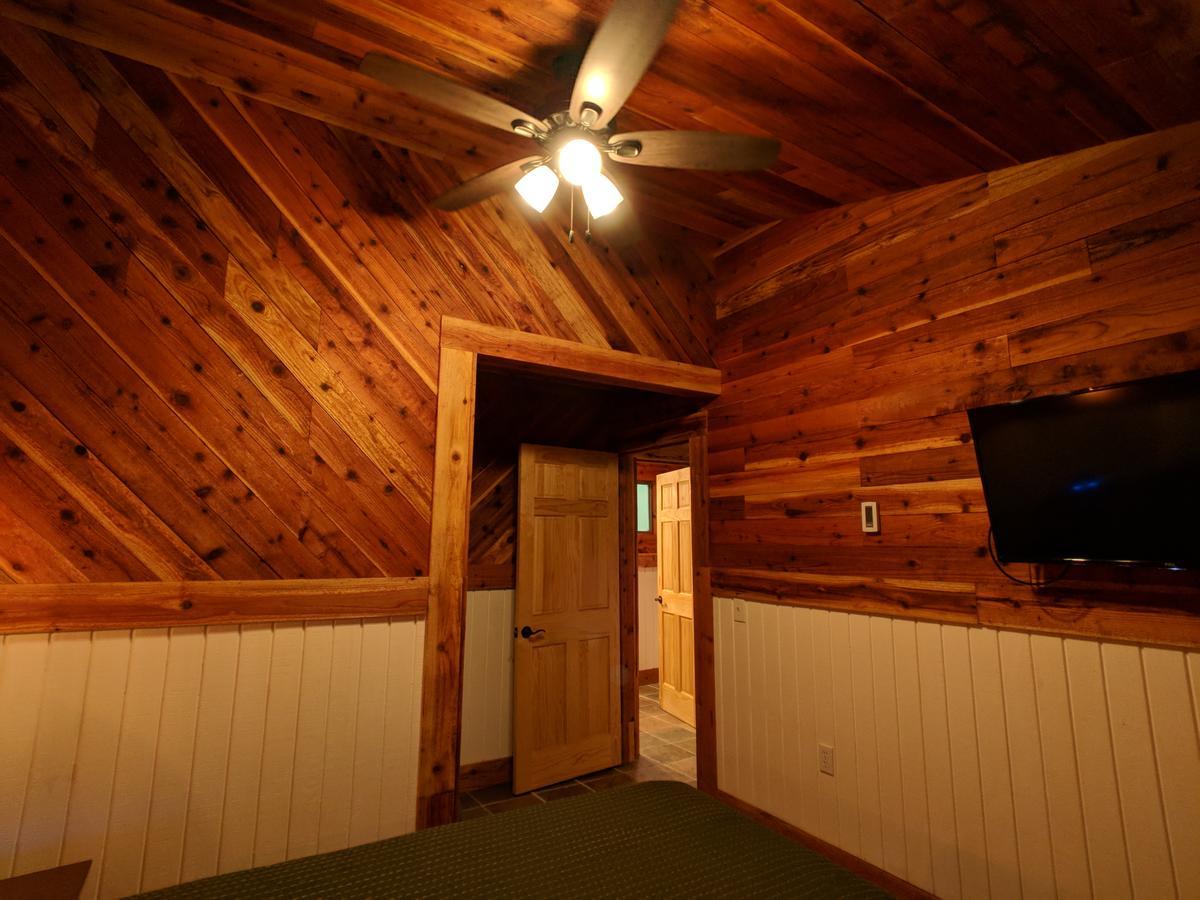 Emerald Forest Cabins Trinidad Luaran gambar