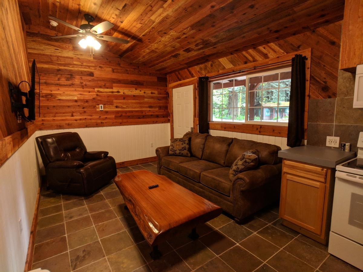Emerald Forest Cabins Trinidad Luaran gambar