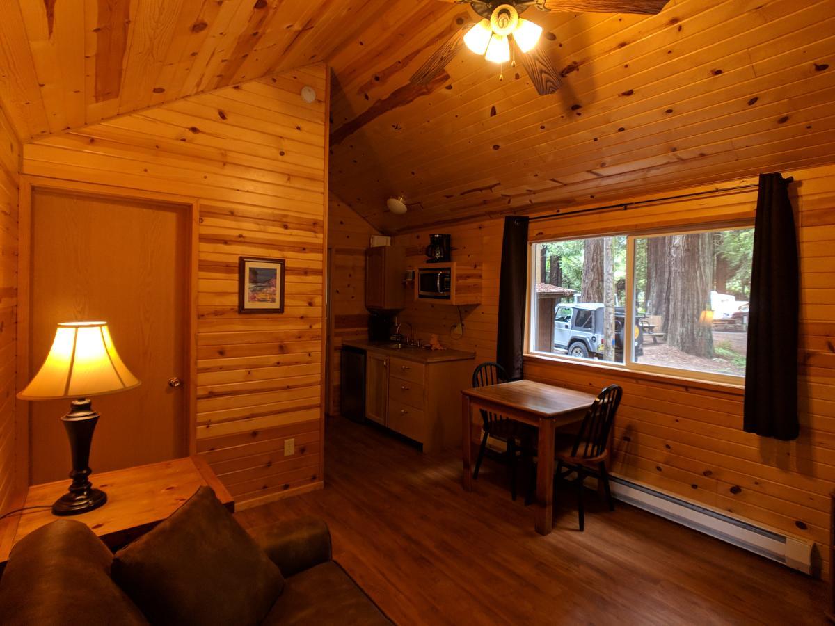 Emerald Forest Cabins Trinidad Luaran gambar